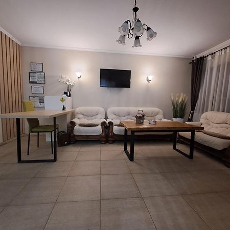 Alexander House Hotel Deva Ngoại thất bức ảnh