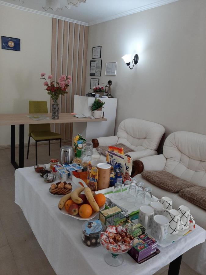 Alexander House Hotel Deva Ngoại thất bức ảnh