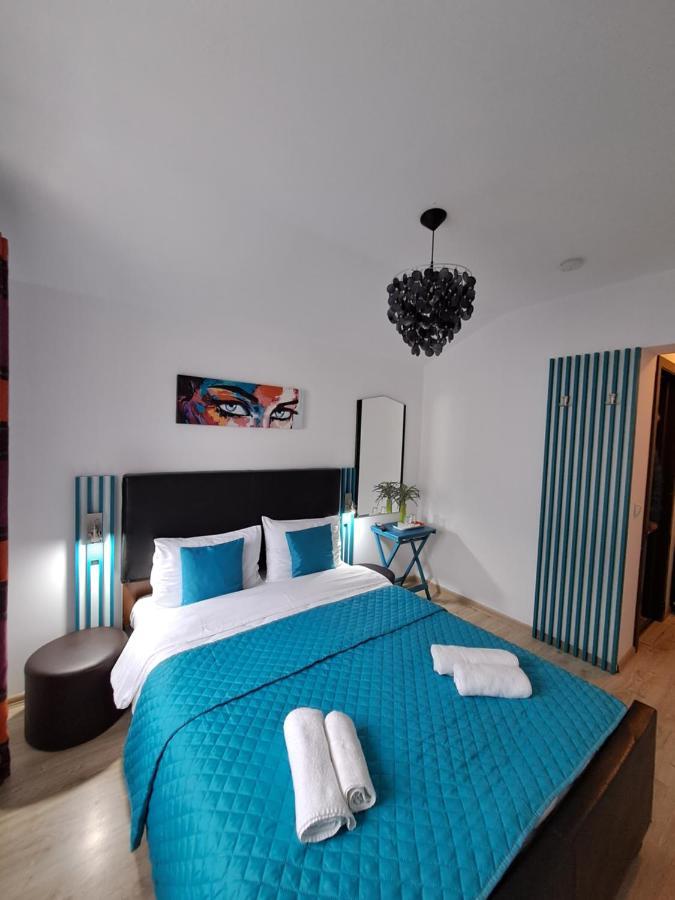 Alexander House Hotel Deva Ngoại thất bức ảnh