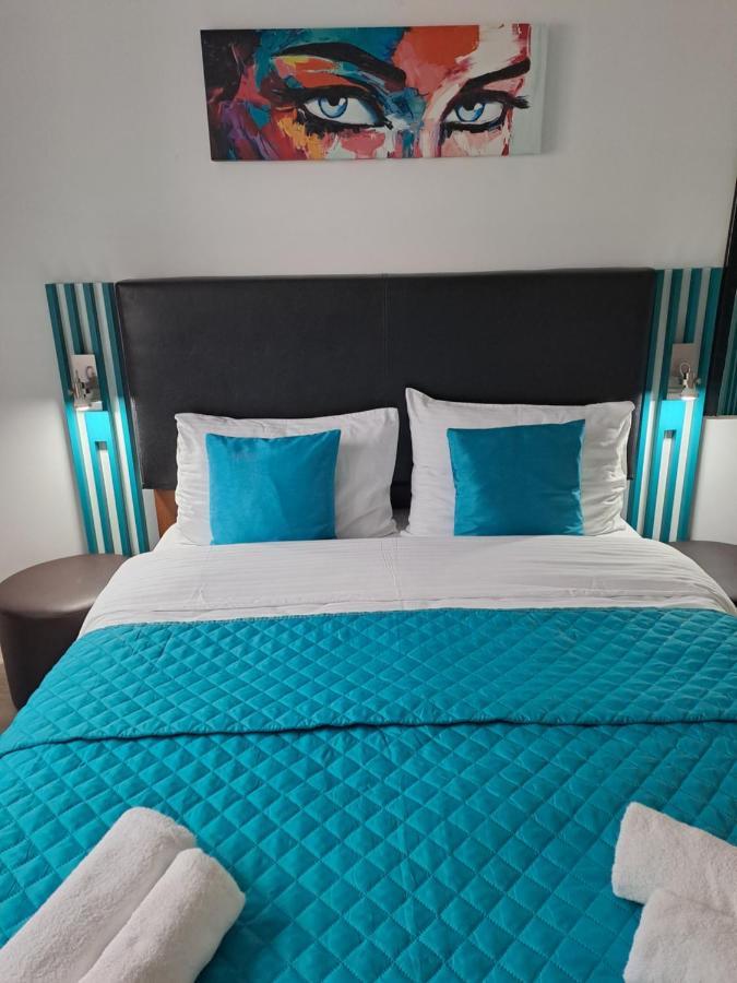 Alexander House Hotel Deva Ngoại thất bức ảnh