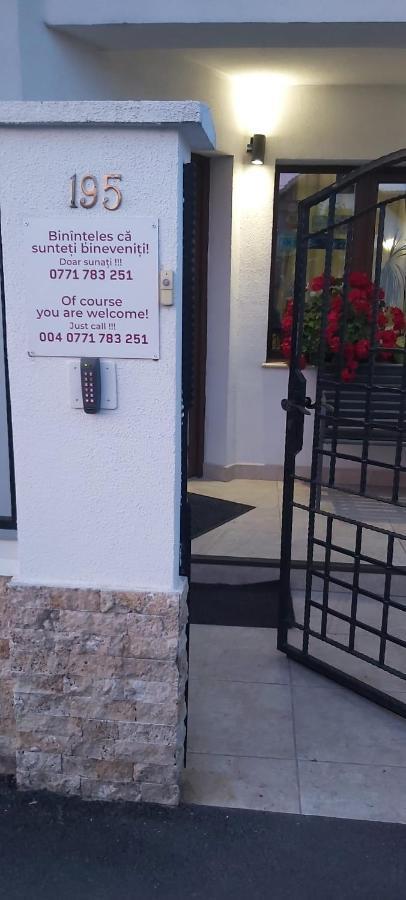 Alexander House Hotel Deva Ngoại thất bức ảnh