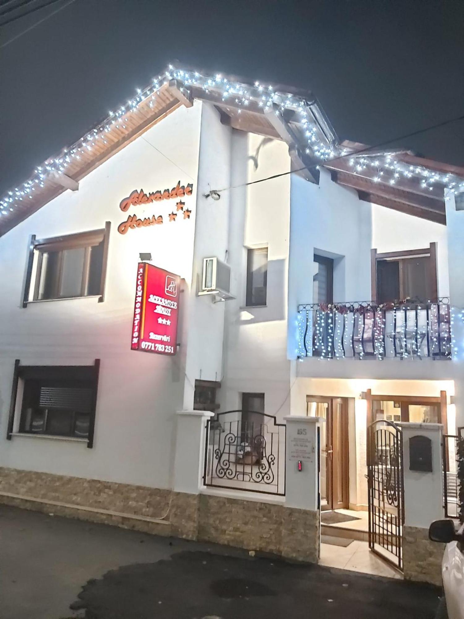 Alexander House Hotel Deva Ngoại thất bức ảnh