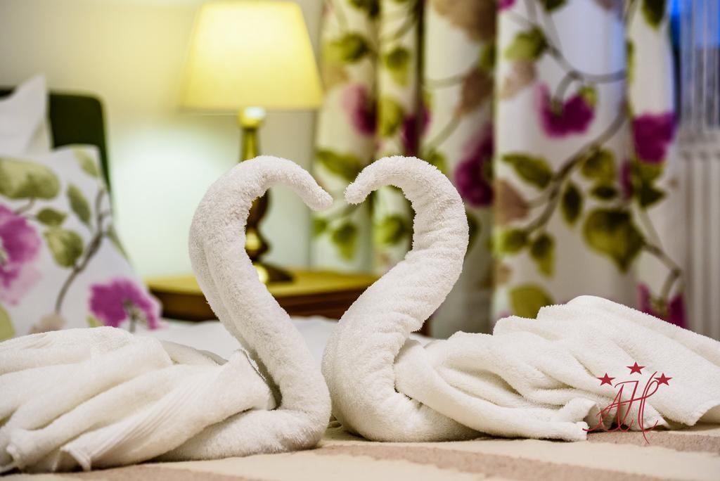 Alexander House Hotel Deva Ngoại thất bức ảnh